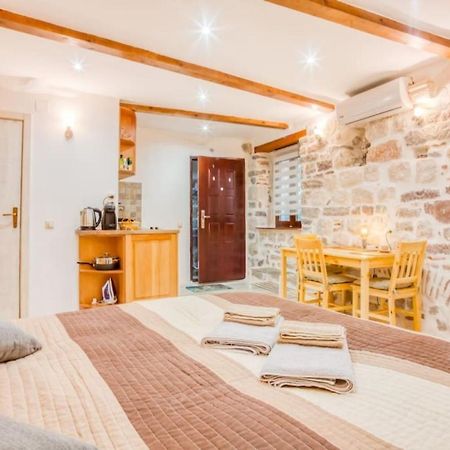 Kotor Bagus - Cozy Boutique Old Town Studio With Seaview Terrace Exterior foto