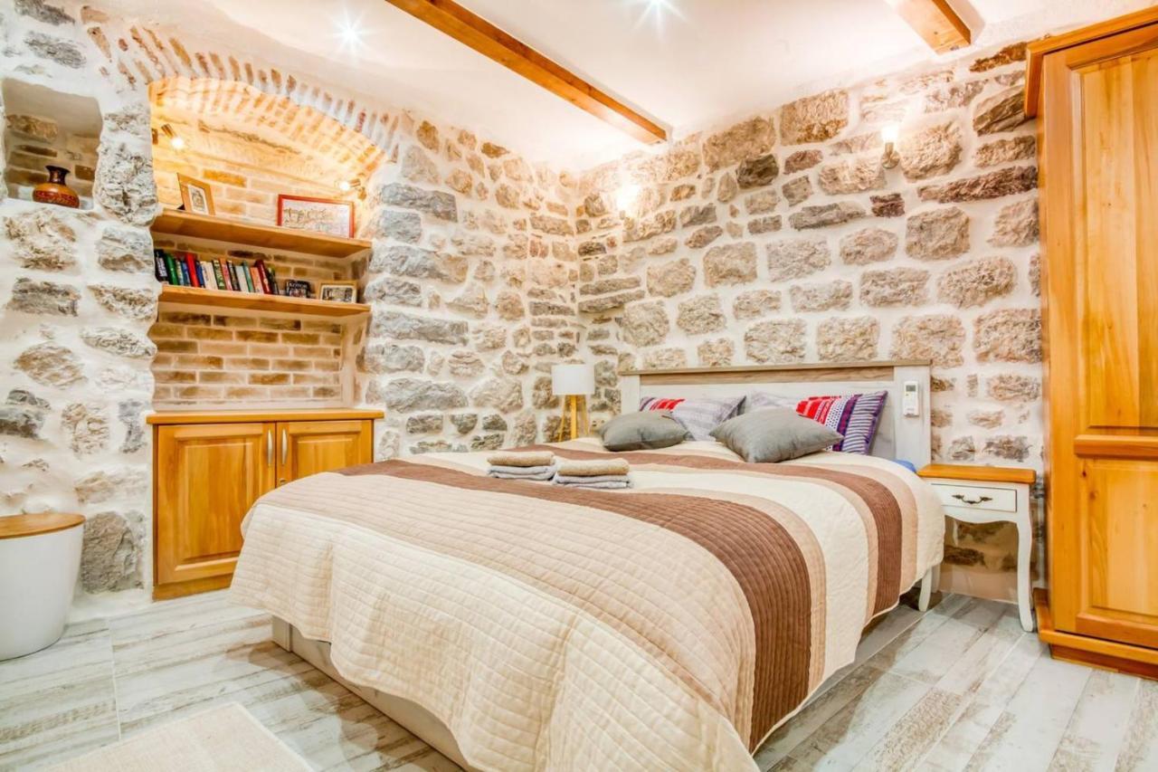 Kotor Bagus - Cozy Boutique Old Town Studio With Seaview Terrace Exterior foto